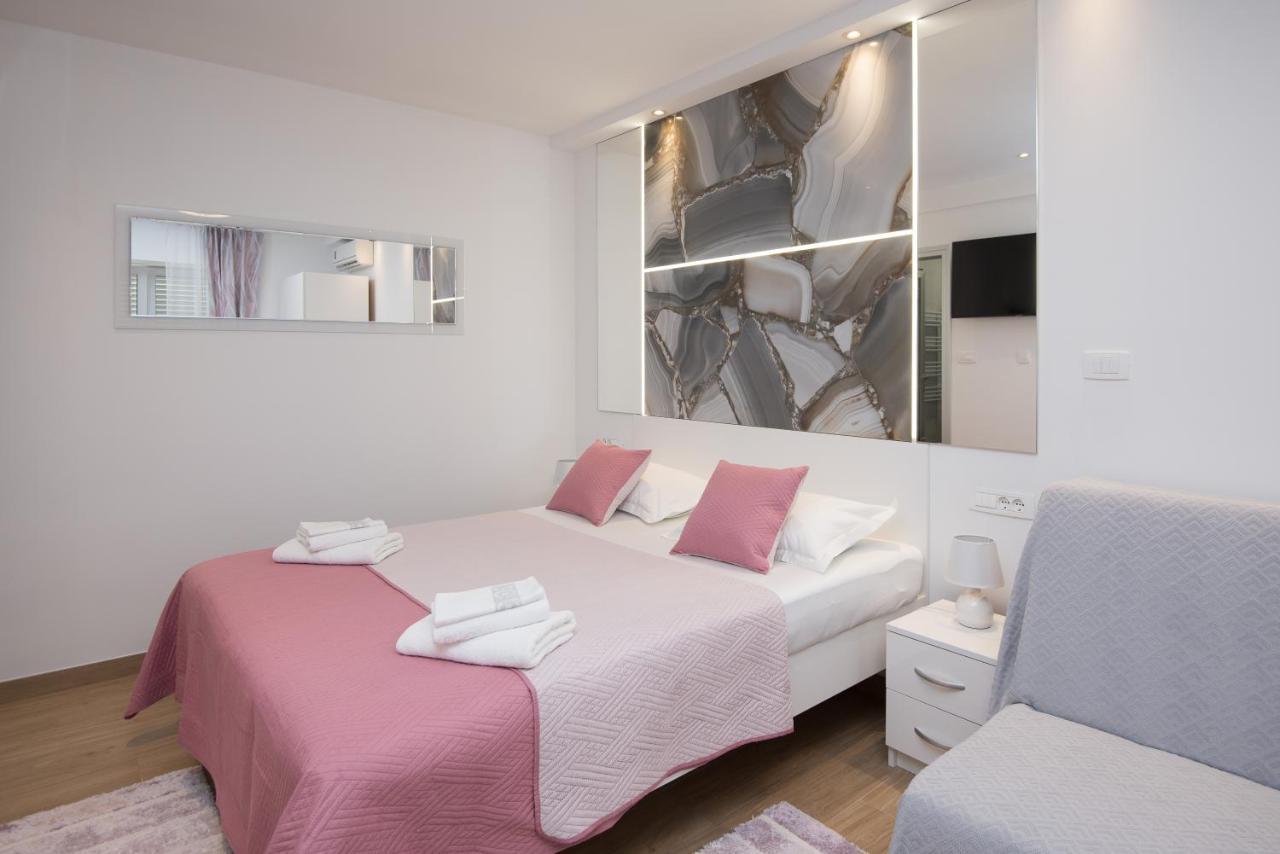 Luxury Studio Apartment Honeymoon Spalato Esterno foto