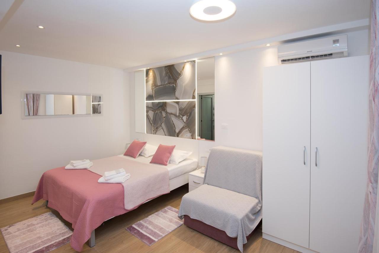 Luxury Studio Apartment Honeymoon Spalato Esterno foto
